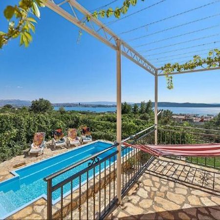 Apartman Marinovic Kastela Luaran gambar