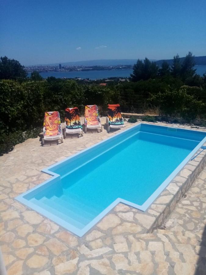 Apartman Marinovic Kastela Luaran gambar